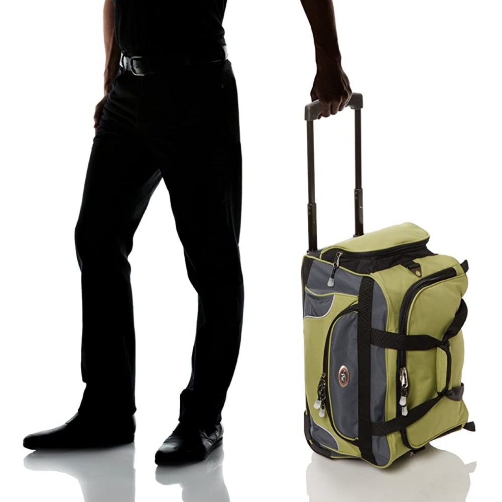 Calpak Champ 21” Carry-On Rolling
